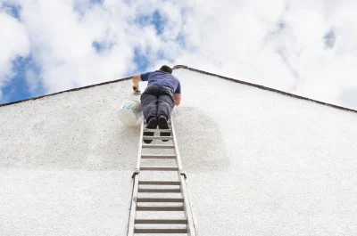 Peinture extérieure à la Jaille-Yvon — façades et ravalement